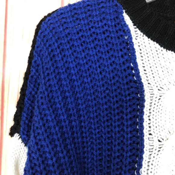 Free Generation Color Block Fringe Sweater NWT (S) - Picture 4 of 15